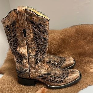 Women’s cowboy boots